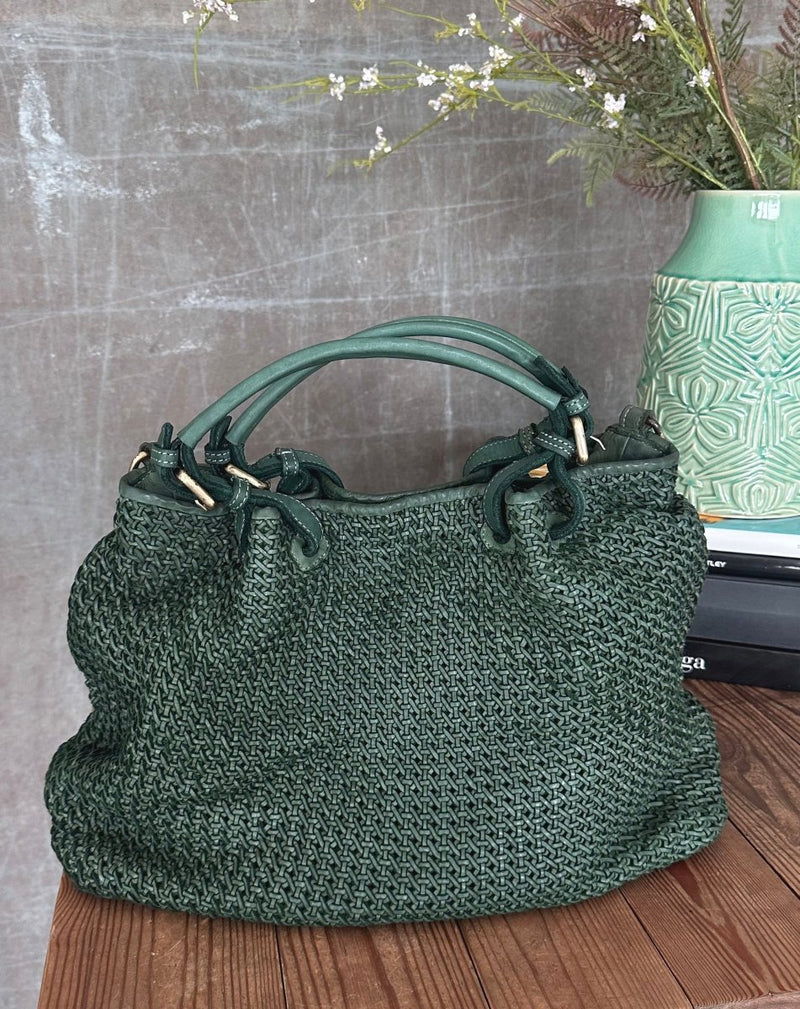 BOLSA PIEL TRENZADA VERDE - Monica Ecco