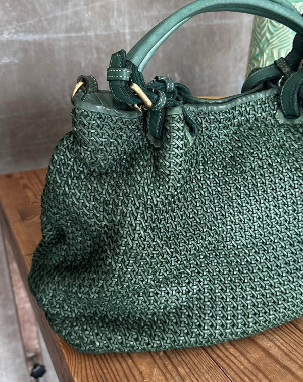 BOLSA PIEL TRENZADA VERDE - Monica Ecco