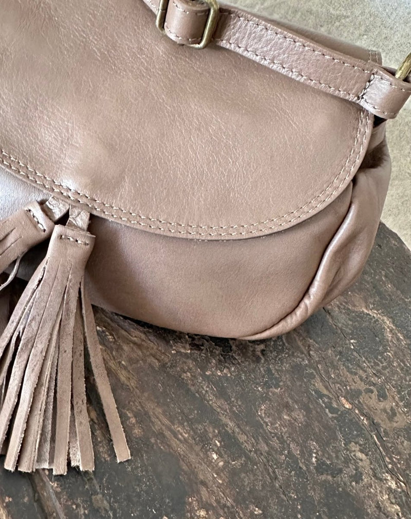 BOLSO CARTERA PIEL BORLAS - Monica Ecco