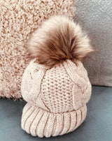 GORRO LANA CON OCHOS TAUPE - Monica Ecco