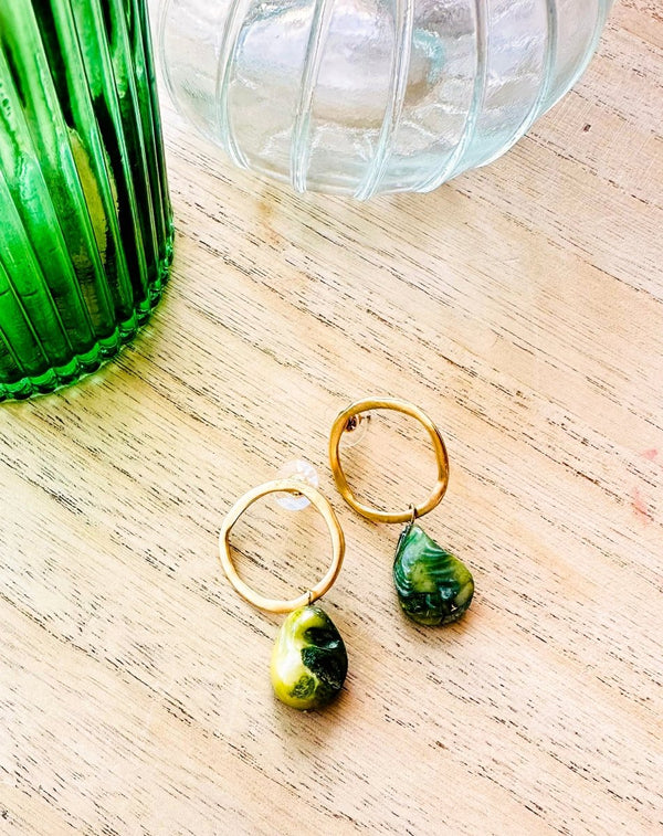 PENDIENTES ARO PIEDRA VERDE - Monica Ecco