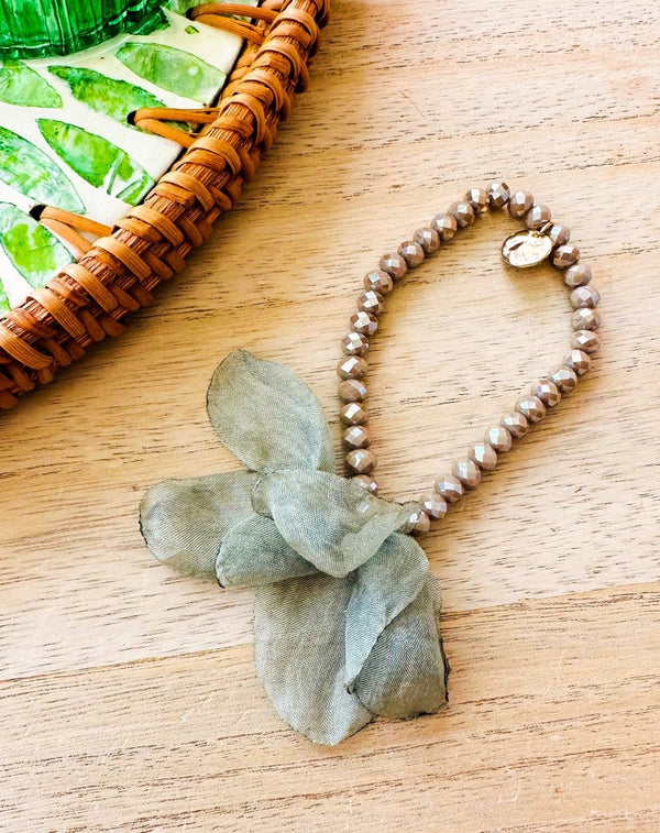 PULSERA ELÁSTICA PETALOS KAKHI - Monica Ecco